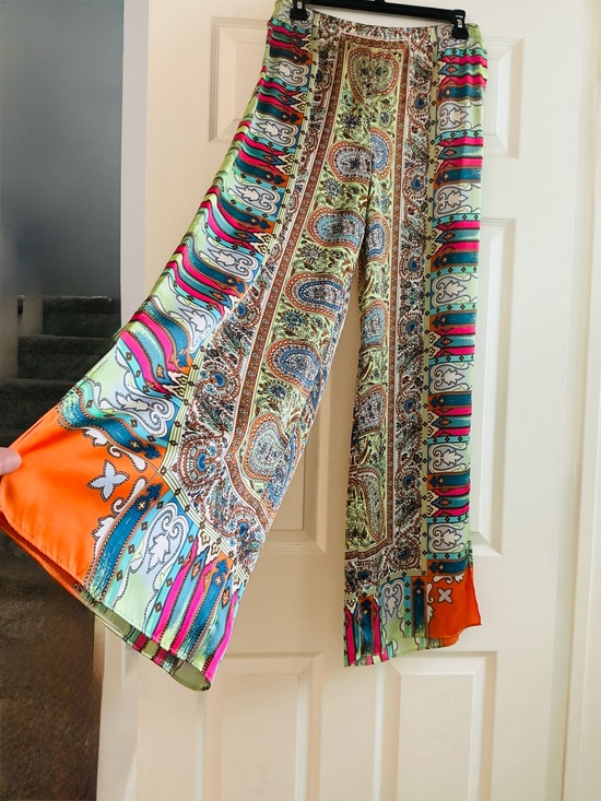 Chico's Pants - Chico’s Hypnotic Bold Print Power Pant Palazzo Silky Fluid Flare Leg Breezy SZ 0